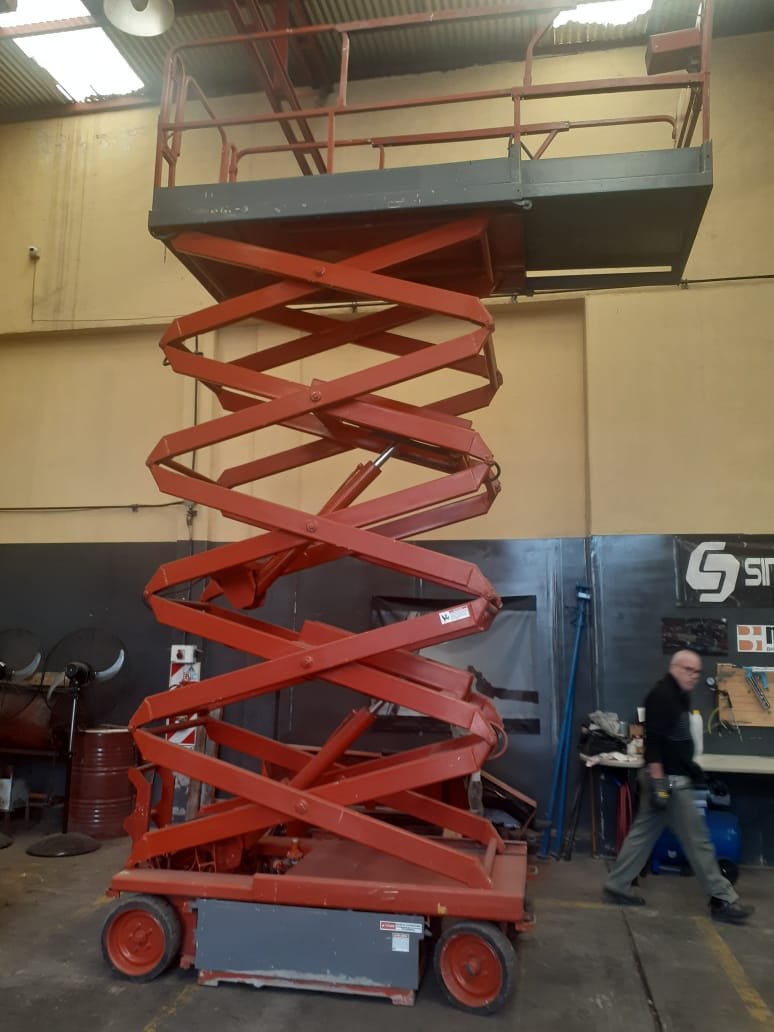 Plataforma tipo tijera – Modelo 3246 JLG