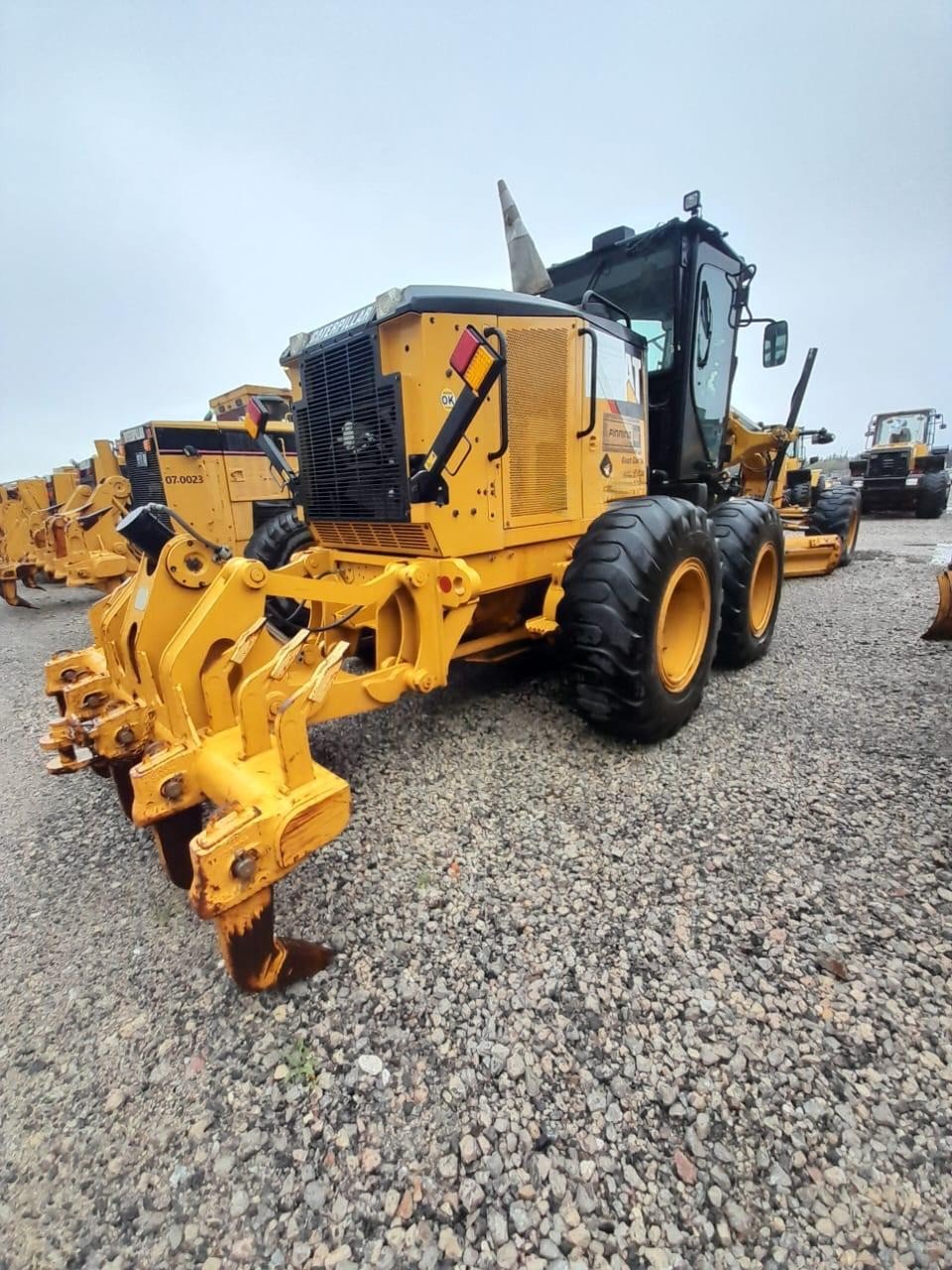 Motoniveladora Caterpillar 12M