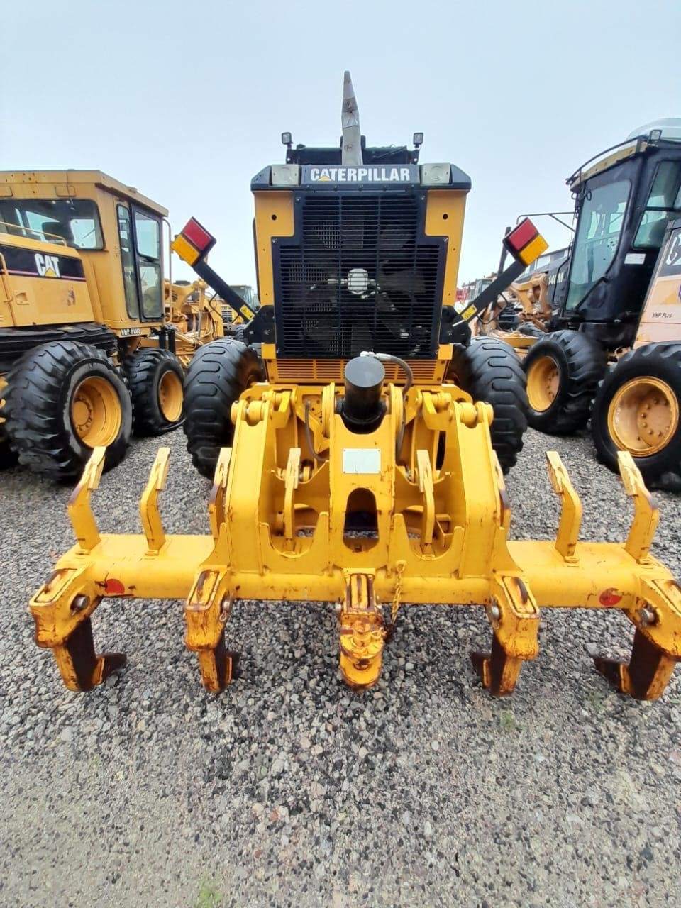 Motoniveladora Caterpillar 12M