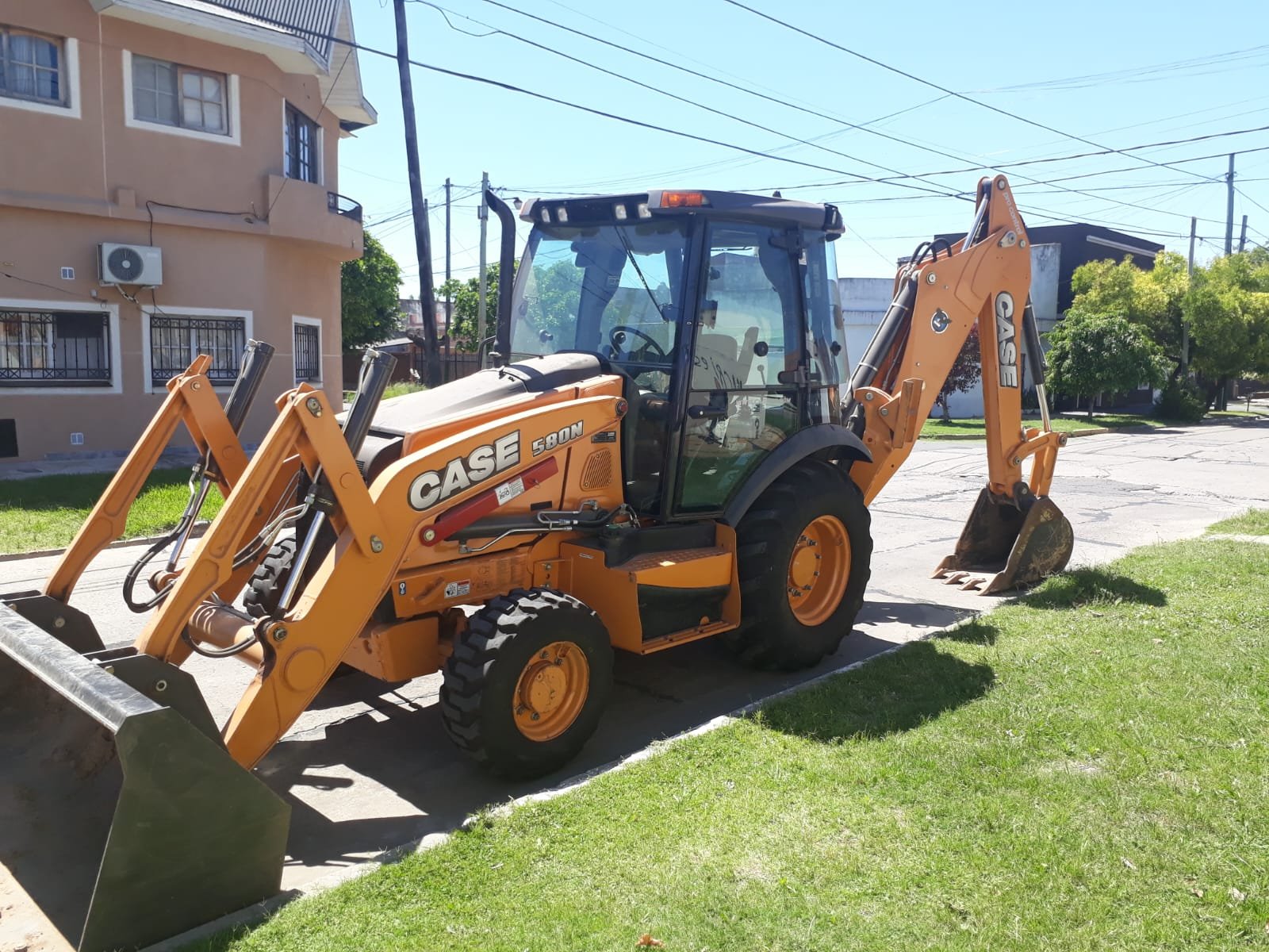 Retroexcavadora case 4×4 reparada a nuevo