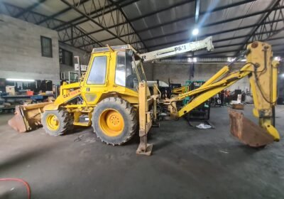 CATERPILLAR-428.-4X4-A-LA-VENTA