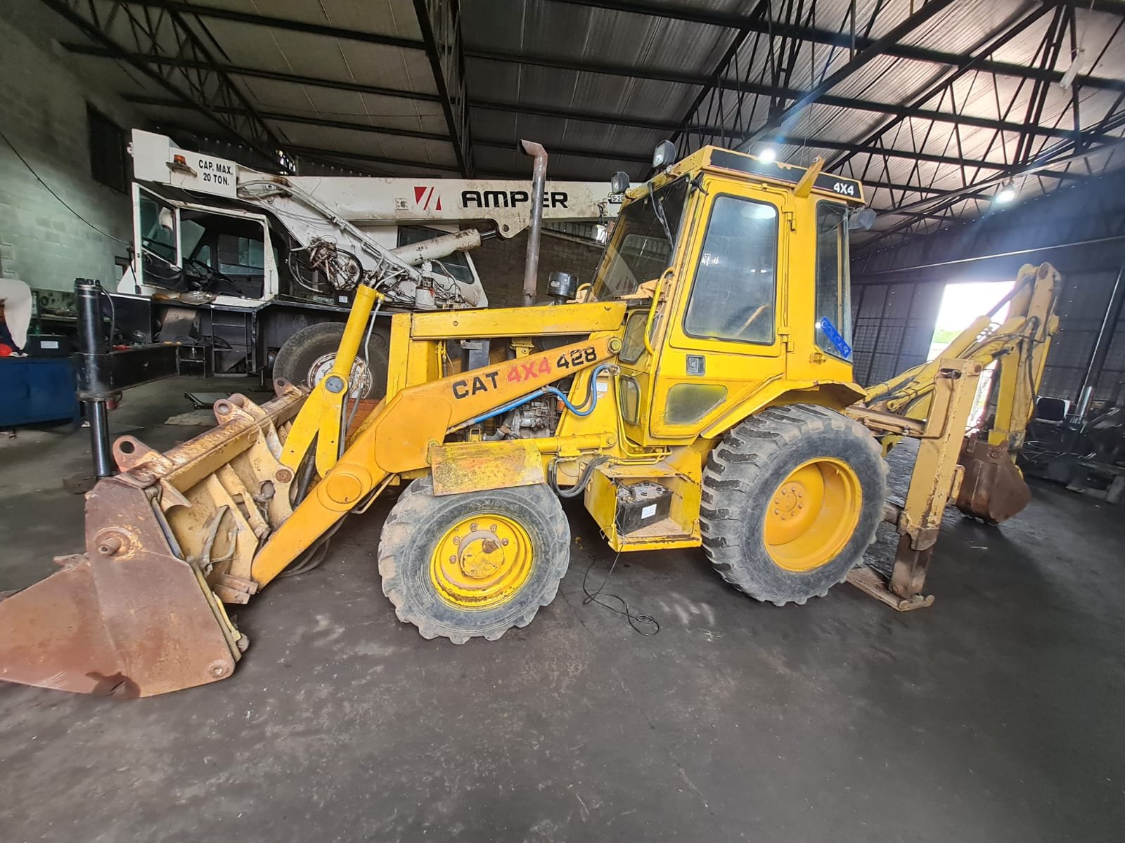 Pala Retro Caterpillar 428 4X4 1987 Oportunidad Para Entendidos