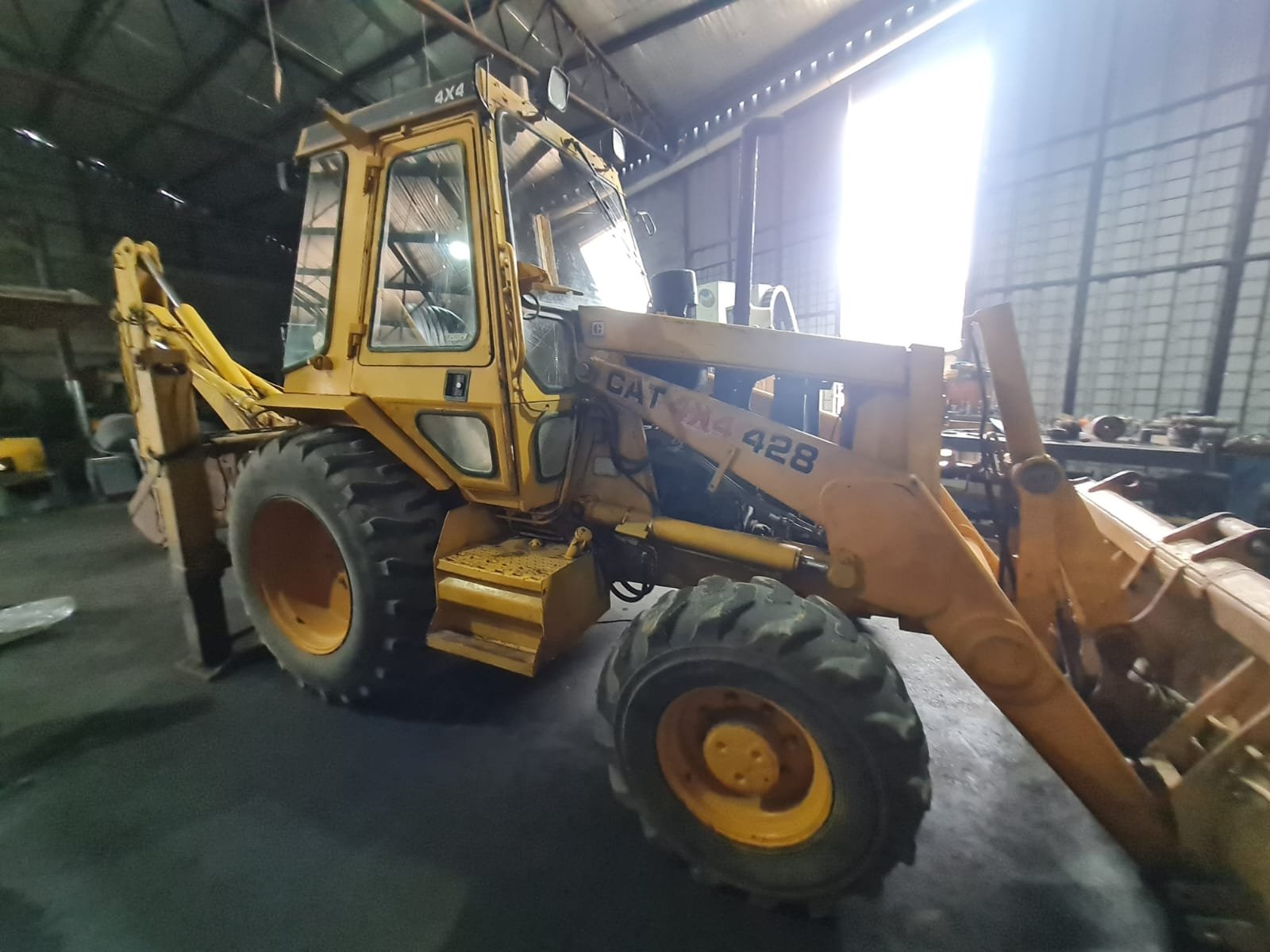 Pala Retro Caterpillar 428 4X4 1987 Oportunidad Para Entendidos