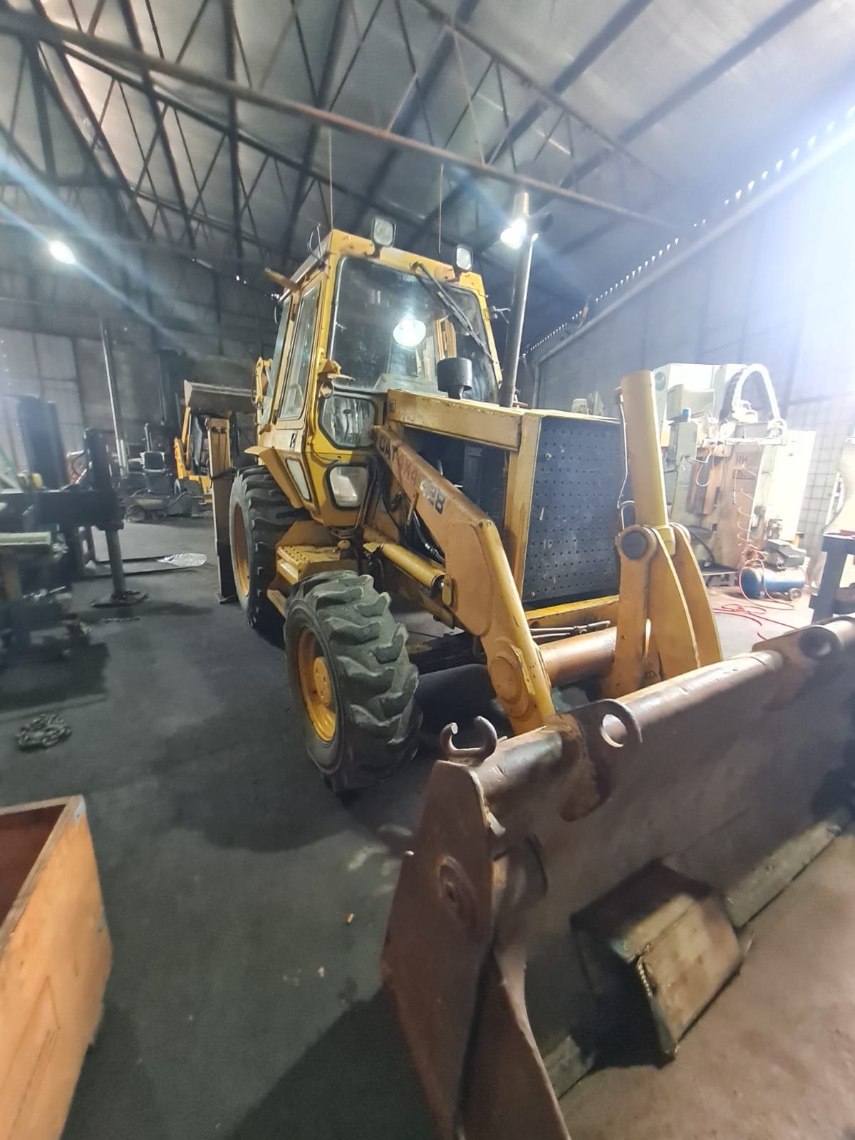 Pala Retro Caterpillar 428 4X4 1987 Oportunidad Para Entendidos