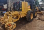 Motoniveladora John Deere 670 G 2012 con 11.500 hs